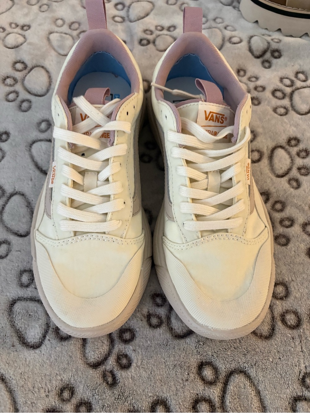 Vans UltraRange in Cream and Lilac